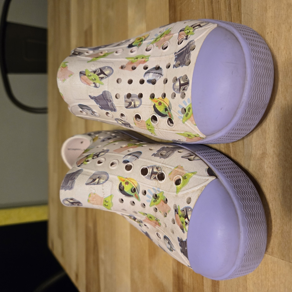 Patterned Slip-On Shoes with Purple Soles
